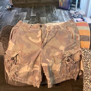 American eagle camo shorts